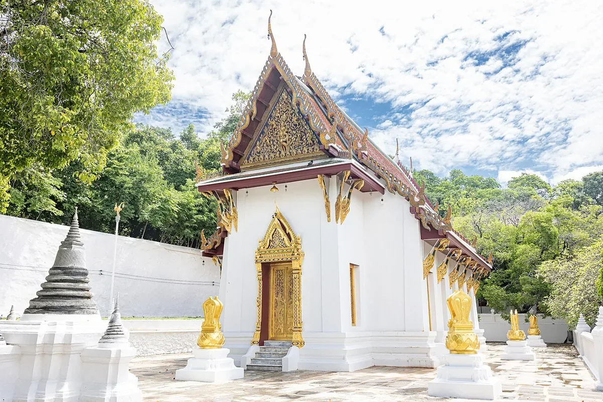 วัดพระพุทธบาทราชวรมหาวิหาร จังหวัดสระบุรี
